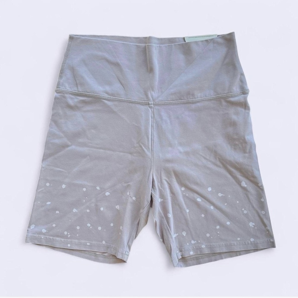 Offline by Aerie Paint Splatter OG Bike Short in Cream/White Size Large NWT